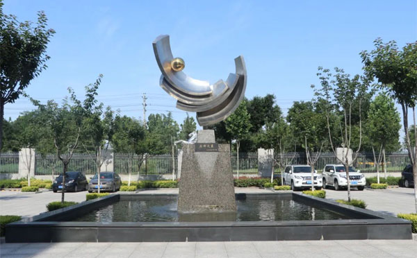 1-25011615342W34.jpg